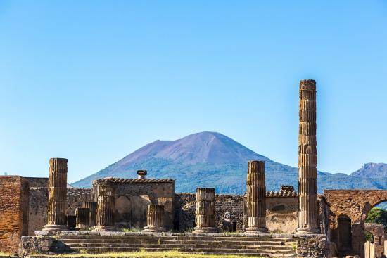Top 10 places in Pompei | Coach Charter | Bus rental