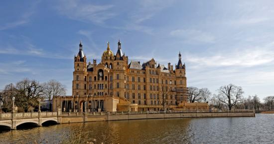 Bus Charter Castle Schwerin